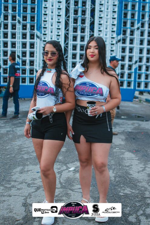 Bloco da Impuca completa 15 anos e arrasta multidão pelas ruas de Camacã 97