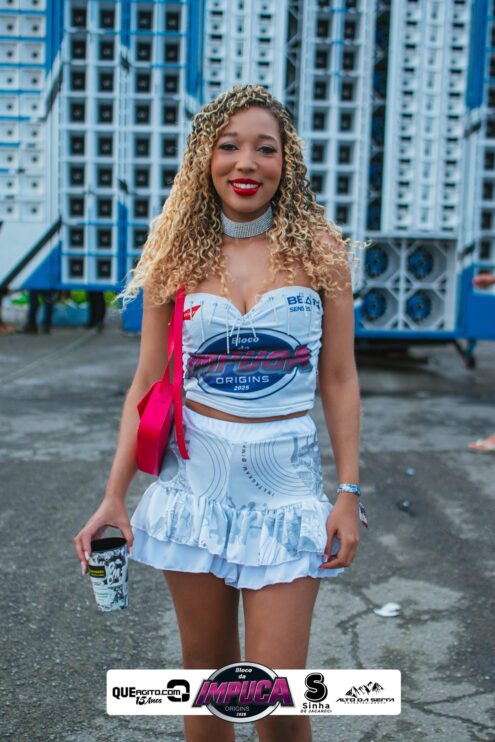 Bloco da Impuca completa 15 anos e arrasta multidão pelas ruas de Camacã 128