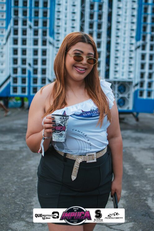 Bloco da Impuca completa 15 anos e arrasta multidão pelas ruas de Camacã 136