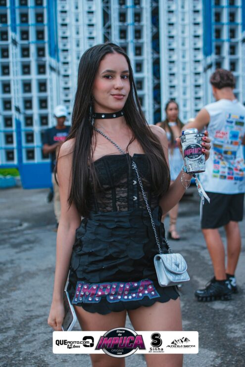 Bloco da Impuca completa 15 anos e arrasta multidão pelas ruas de Camacã 192