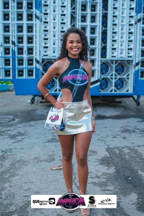 Bloco da Impuca completa 15 anos e arrasta multidão pelas ruas de Camacã 229