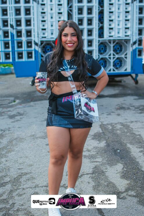 Bloco da Impuca completa 15 anos e arrasta multidão pelas ruas de Camacã 240