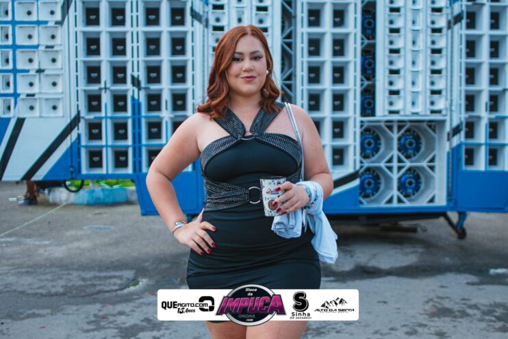 Bloco da Impuca completa 15 anos e arrasta multidão pelas ruas de Camacã 256