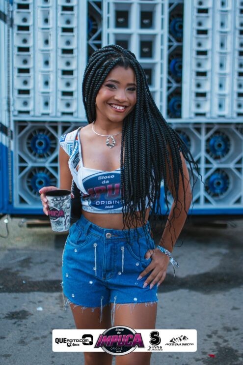 Bloco da Impuca completa 15 anos e arrasta multidão pelas ruas de Camacã 287