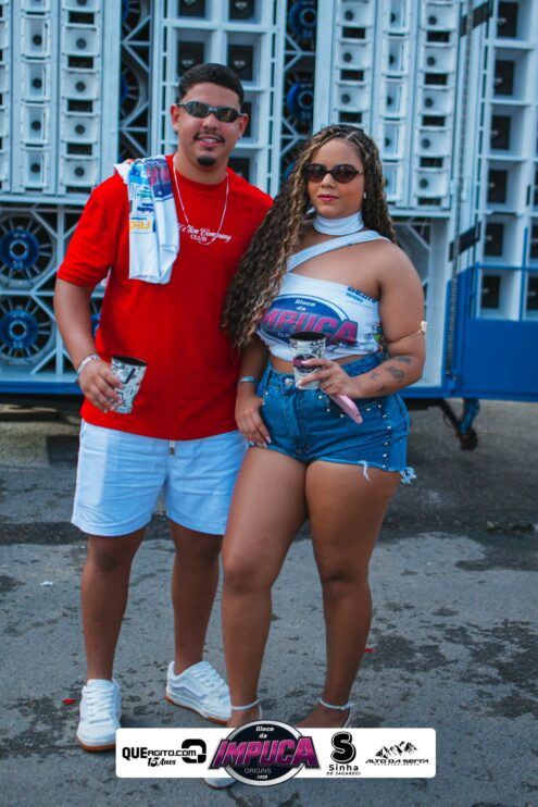 Bloco da Impuca completa 15 anos e arrasta multidão pelas ruas de Camacã 299