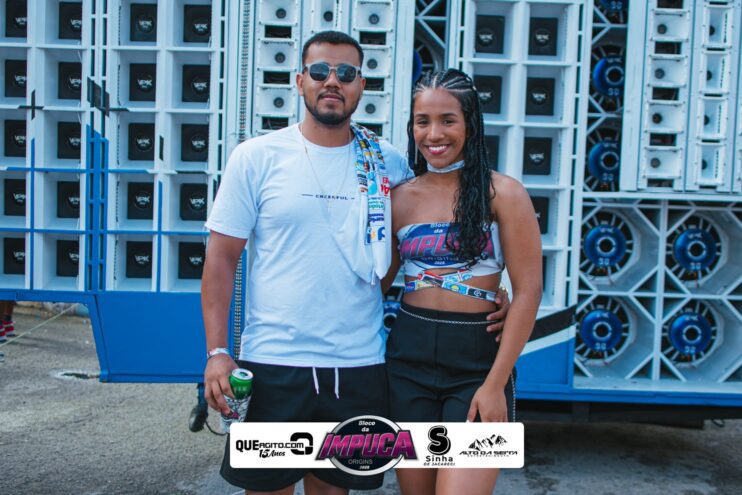 Bloco da Impuca completa 15 anos e arrasta multidão pelas ruas de Camacã 304