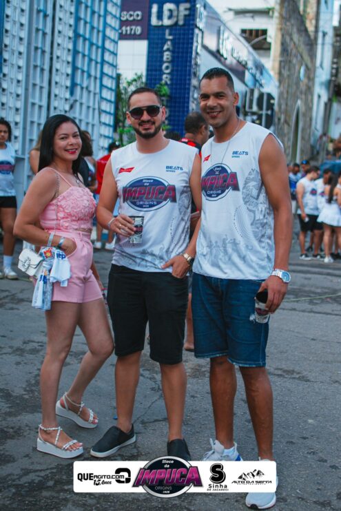 Bloco da Impuca completa 15 anos e arrasta multidão pelas ruas de Camacã 324