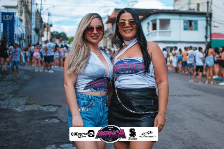 Bloco da Impuca completa 15 anos e arrasta multidão pelas ruas de Camacã 325