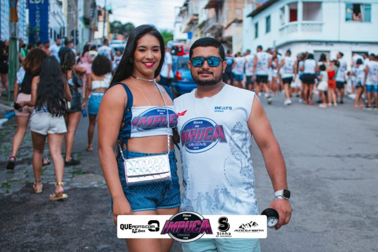 Bloco da Impuca completa 15 anos e arrasta multidão pelas ruas de Camacã 331