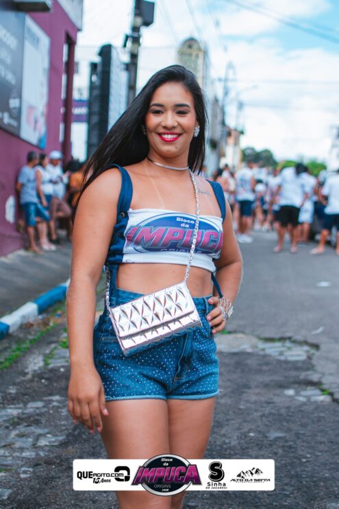 Bloco da Impuca completa 15 anos e arrasta multidão pelas ruas de Camacã 337