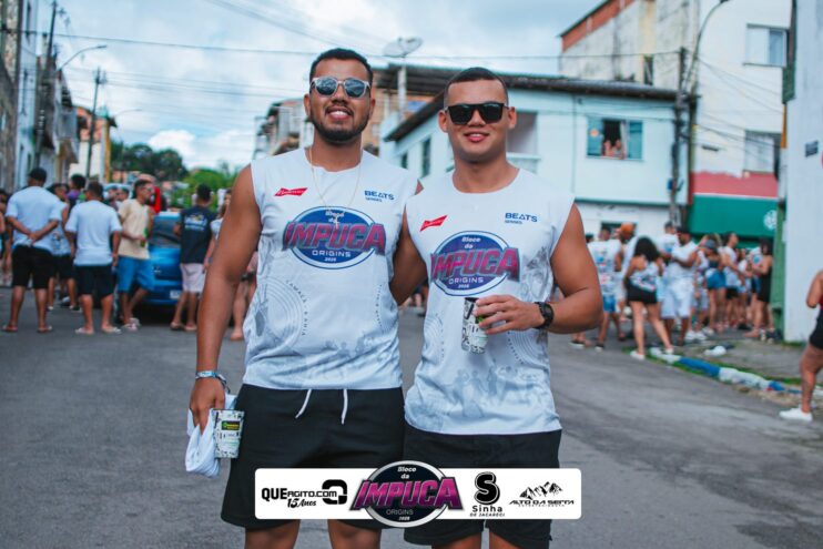 Bloco da Impuca completa 15 anos e arrasta multidão pelas ruas de Camacã 340