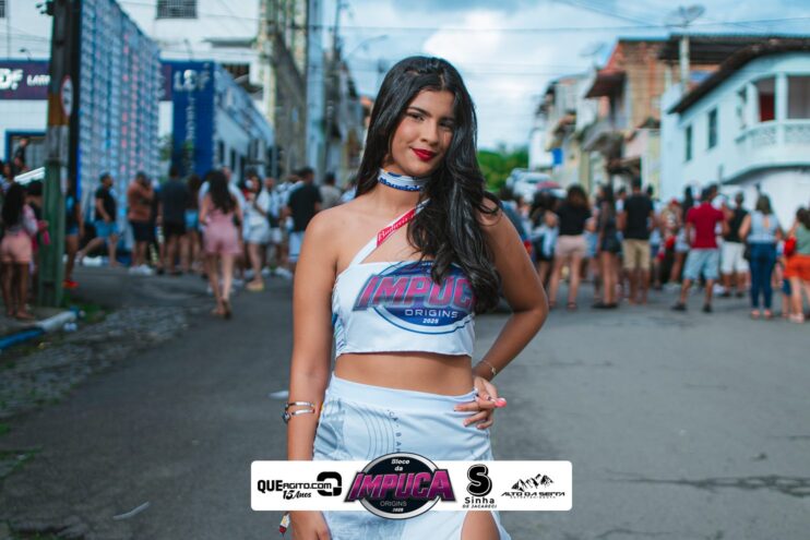 Bloco da Impuca completa 15 anos e arrasta multidão pelas ruas de Camacã 701