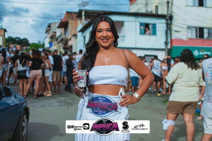 Bloco da Impuca completa 15 anos e arrasta multidão pelas ruas de Camacã 724