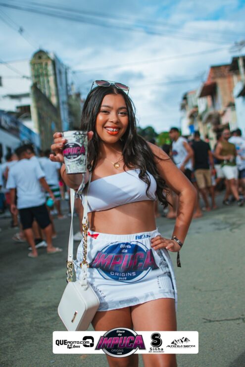 Bloco da Impuca completa 15 anos e arrasta multidão pelas ruas de Camacã 733