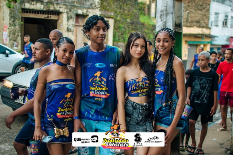 Bloco Juntando Os Troços agita a avenida no Festival do Cacau e Chocolate 2025 55