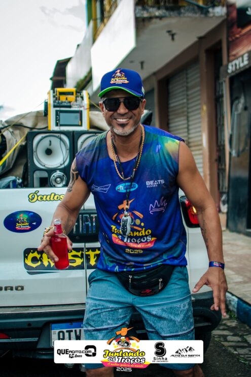 Bloco Juntando Os Troços agita a avenida no Festival do Cacau e Chocolate 2025 69