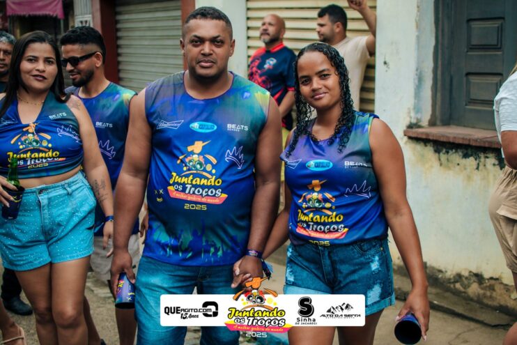 Bloco Juntando Os Troços agita a avenida no Festival do Cacau e Chocolate 2025 102