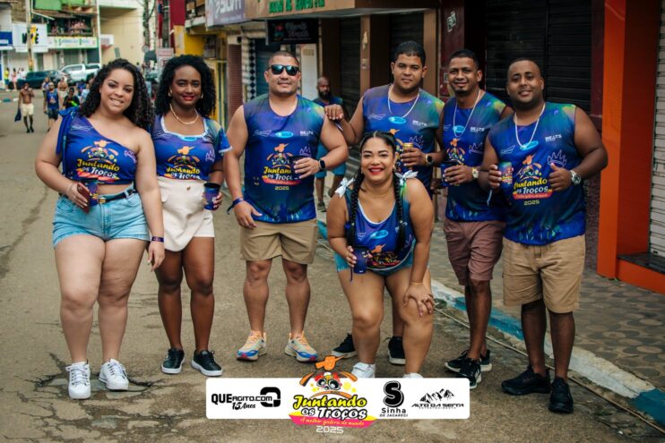 Bloco Juntando Os Troços agita a avenida no Festival do Cacau e Chocolate 2025 115