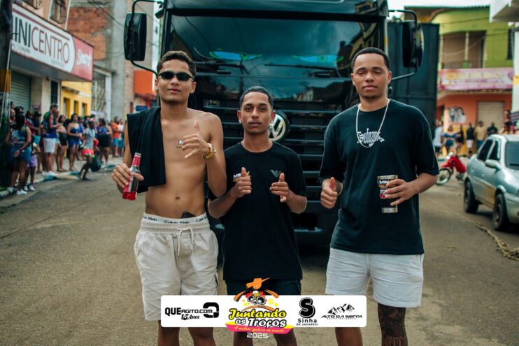 Bloco Juntando Os Troços agita a avenida no Festival do Cacau e Chocolate 2025 126