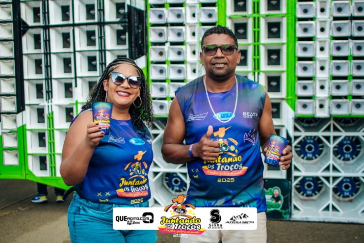 Bloco Juntando Os Troços agita a avenida no Festival do Cacau e Chocolate 2025 131