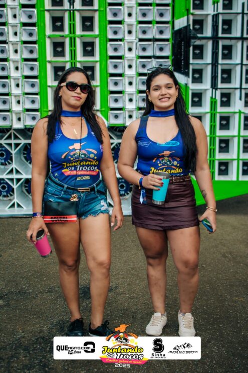 Bloco Juntando Os Troços agita a avenida no Festival do Cacau e Chocolate 2025 138