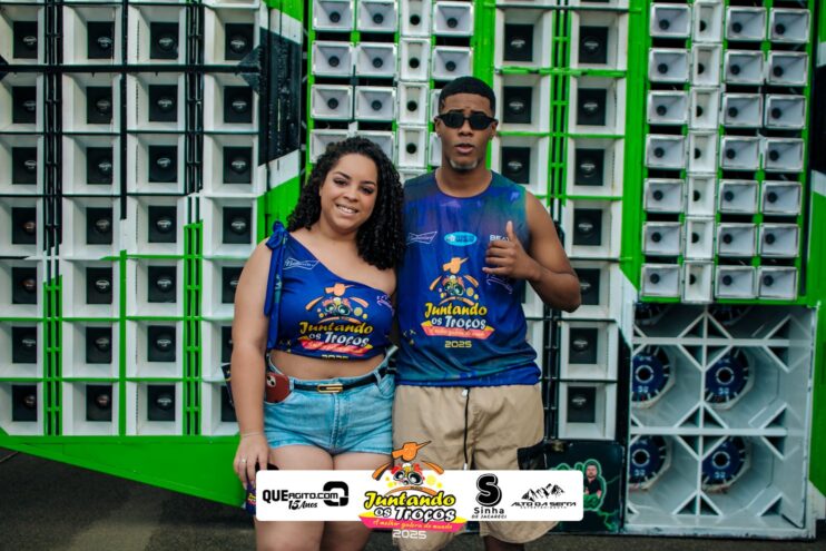 Bloco Juntando Os Troços agita a avenida no Festival do Cacau e Chocolate 2025 145