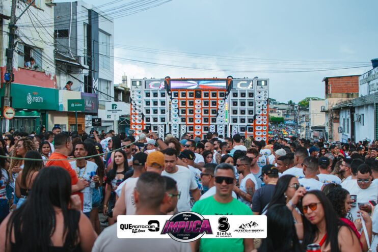 Bloco da Impuca completa 15 anos e arrasta multidão pelas ruas de Camacã 749