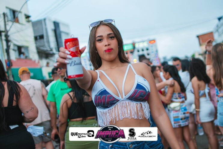 Bloco da Impuca completa 15 anos e arrasta multidão pelas ruas de Camacã 755