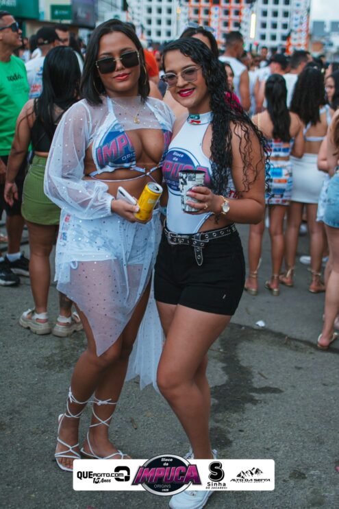 Bloco da Impuca completa 15 anos e arrasta multidão pelas ruas de Camacã 763