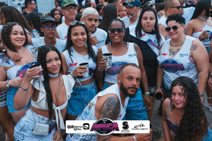 Bloco da Impuca completa 15 anos e arrasta multidão pelas ruas de Camacã 793