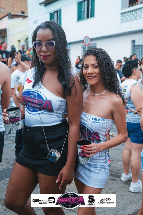 Bloco da Impuca completa 15 anos e arrasta multidão pelas ruas de Camacã 797