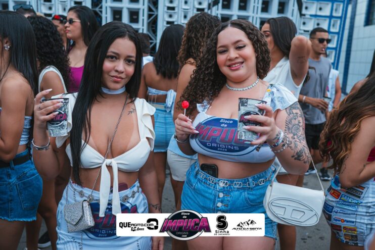 Bloco da Impuca completa 15 anos e arrasta multidão pelas ruas de Camacã 800