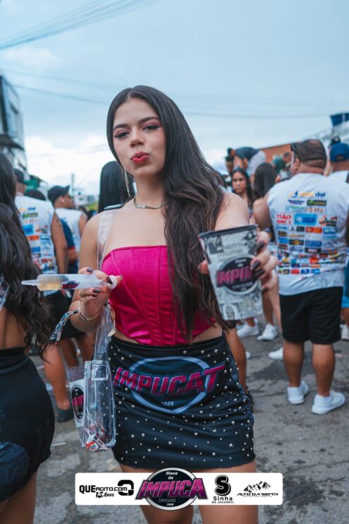 Bloco da Impuca completa 15 anos e arrasta multidão pelas ruas de Camacã 830