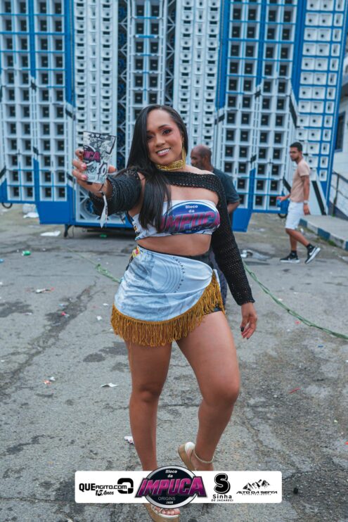 Bloco da Impuca completa 15 anos e arrasta multidão pelas ruas de Camacã 869