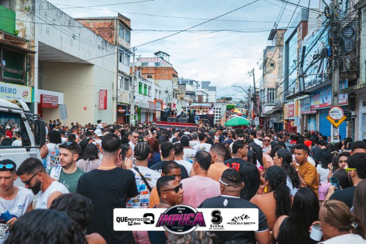 Bloco da Impuca completa 15 anos e arrasta multidão pelas ruas de Camacã 894
