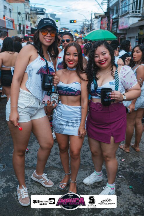 Bloco da Impuca completa 15 anos e arrasta multidão pelas ruas de Camacã 906