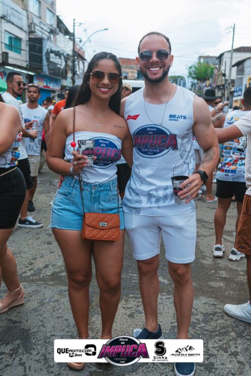 Bloco da Impuca completa 15 anos e arrasta multidão pelas ruas de Camacã 909