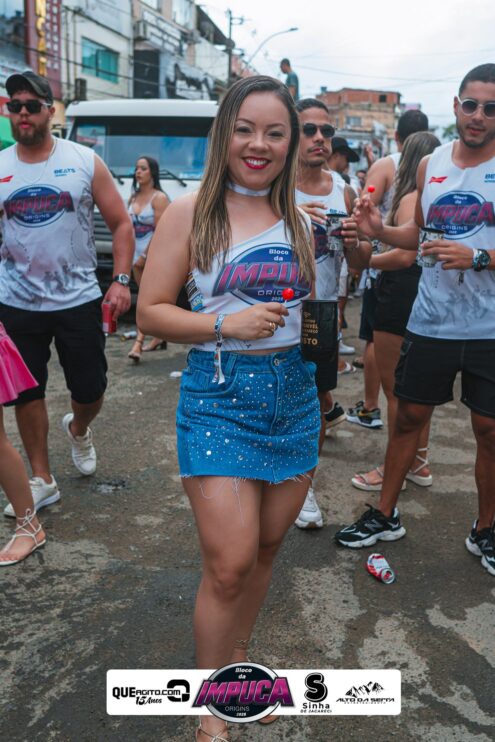 Bloco da Impuca completa 15 anos e arrasta multidão pelas ruas de Camacã 913