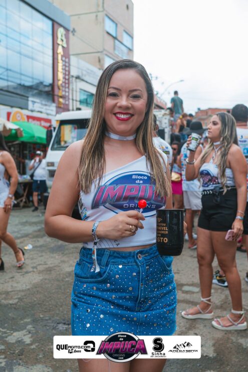 Bloco da Impuca completa 15 anos e arrasta multidão pelas ruas de Camacã 914