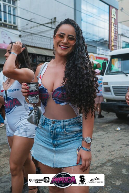 Bloco da Impuca completa 15 anos e arrasta multidão pelas ruas de Camacã 917