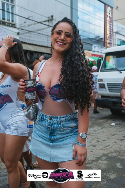 Bloco da Impuca completa 15 anos e arrasta multidão pelas ruas de Camacã 918