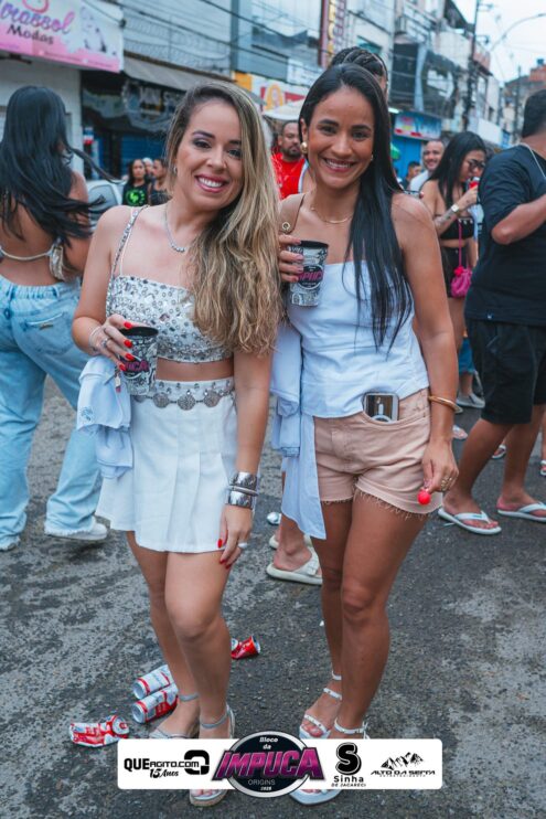 Bloco da Impuca completa 15 anos e arrasta multidão pelas ruas de Camacã 940