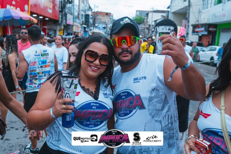 Bloco da Impuca completa 15 anos e arrasta multidão pelas ruas de Camacã 949