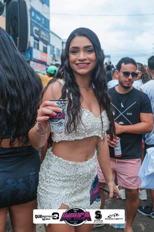 Bloco da Impuca completa 15 anos e arrasta multidão pelas ruas de Camacã 956