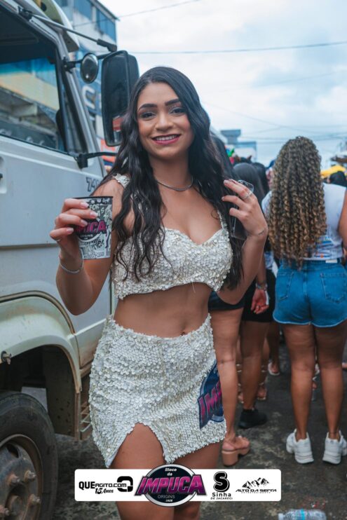 Bloco da Impuca completa 15 anos e arrasta multidão pelas ruas de Camacã 959