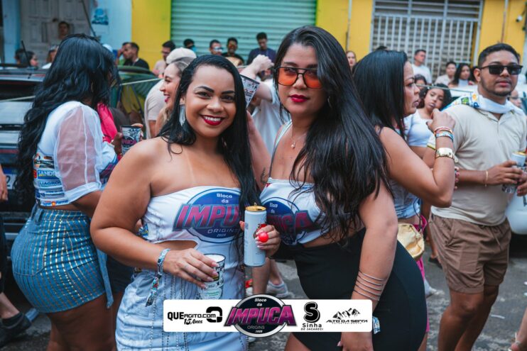 Bloco da Impuca completa 15 anos e arrasta multidão pelas ruas de Camacã 961