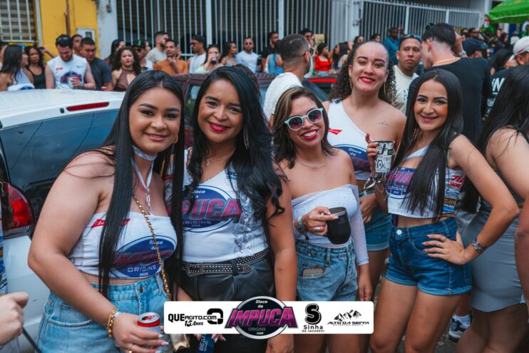 Bloco da Impuca completa 15 anos e arrasta multidão pelas ruas de Camacã 971