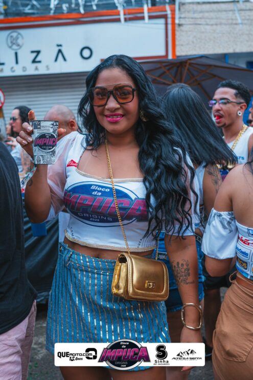 Bloco da Impuca completa 15 anos e arrasta multidão pelas ruas de Camacã 977