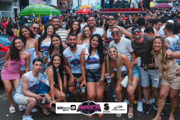 Bloco da Impuca completa 15 anos e arrasta multidão pelas ruas de Camacã 982