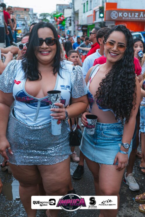 Bloco da Impuca completa 15 anos e arrasta multidão pelas ruas de Camacã 985